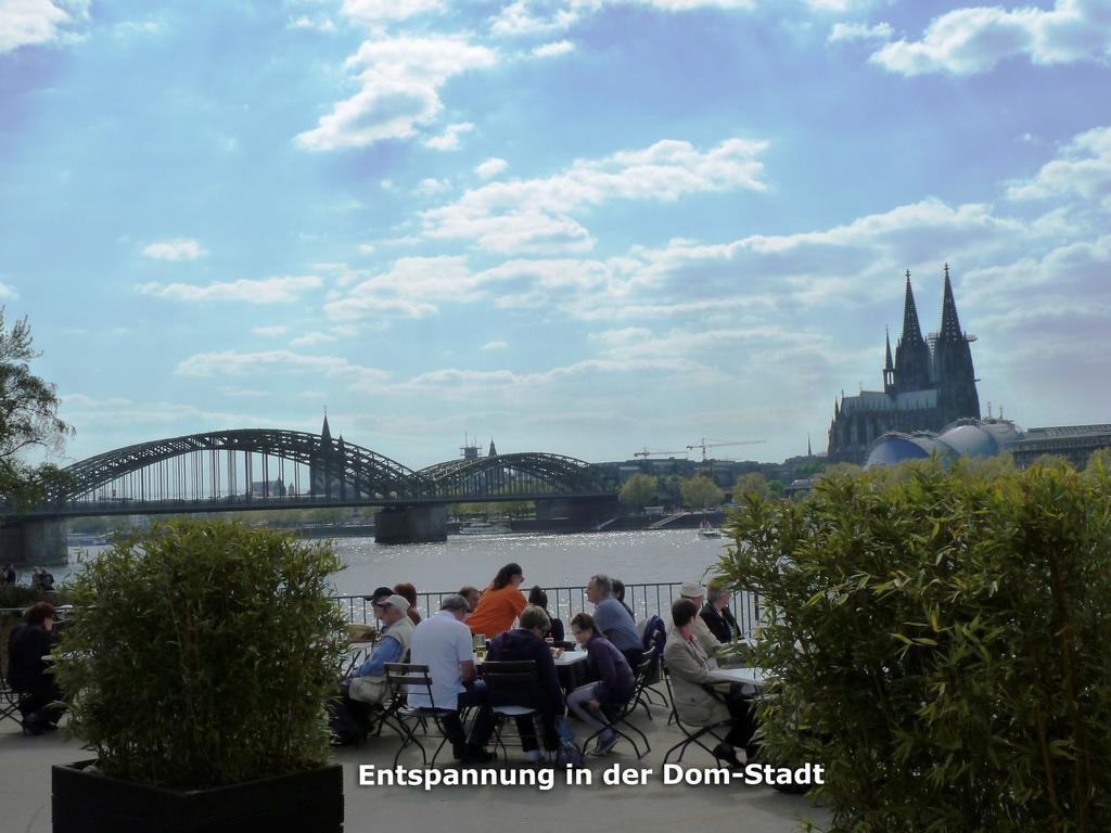 Airport Hotel Karsten Köln Eksteriør billede